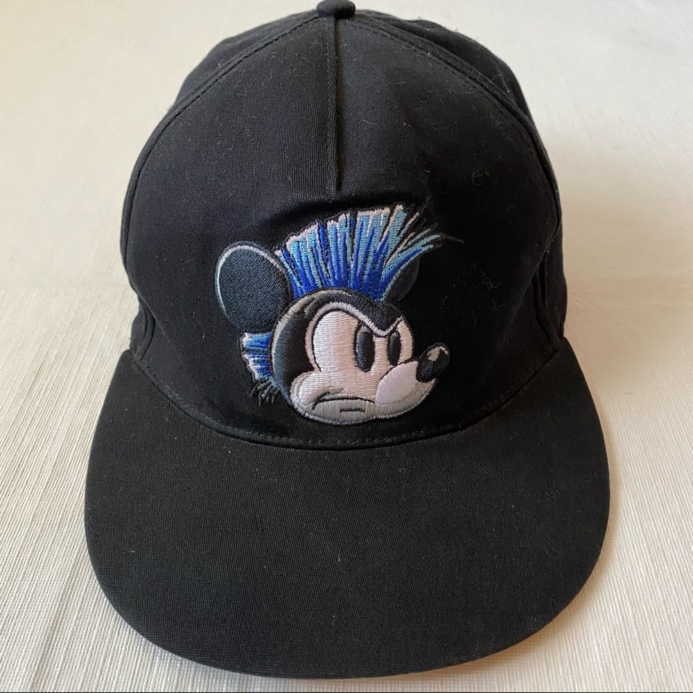 Disney Parks black Mickey mohawk hat size youth Scowling Mickey